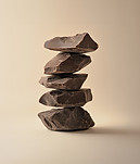 Trozos de chocolate apilados